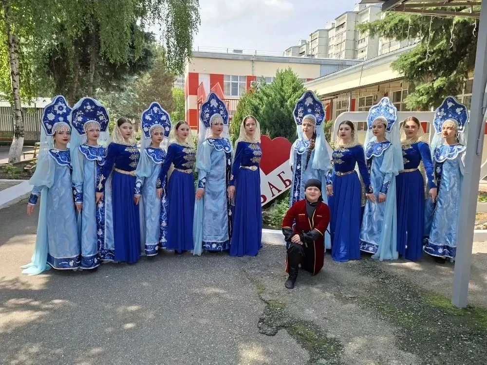 Ансамбль  «Кубиночка» под руководством Аминат Бекировой выступил для воспитанников республиканского 