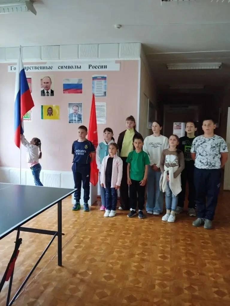 Сегодня, 1 июня, для  ребят нашей школы распахнул свои двери летний пришкольный лагерь ...
