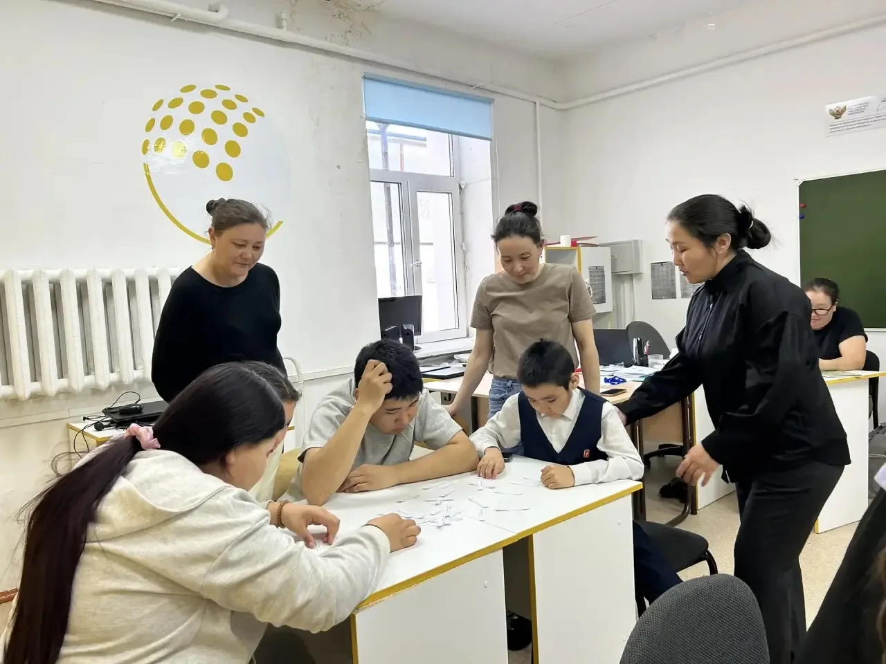 🦉🦉🦉 В школе прошла интеллектуальная игра «Өркөн өй» для учащихся 5–11 классов

16 апреля в стенах