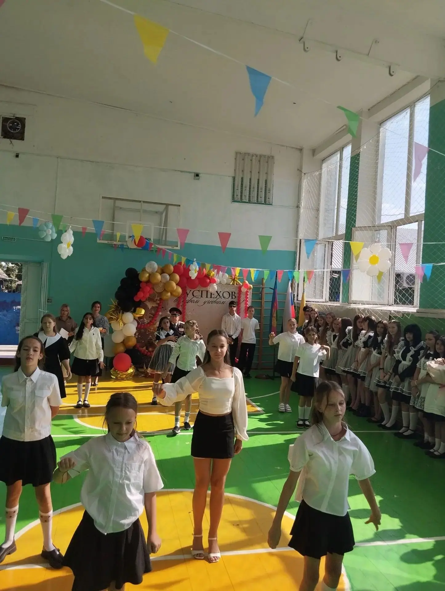 Дорогие наши девятиклассники!  Год будет насыщенным: подготовка к ОГЭ, контрольные, про...