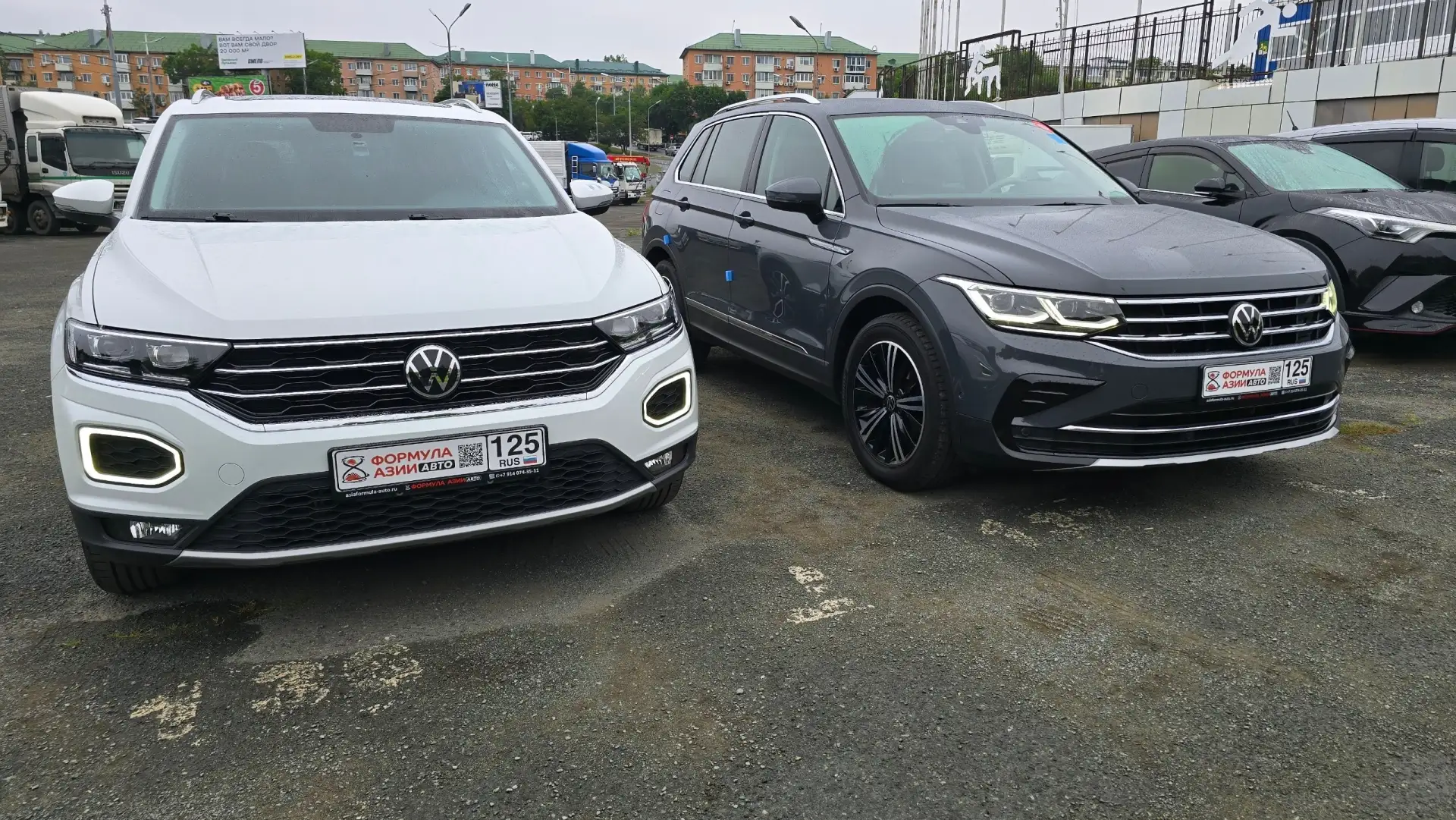 🚗 Сегодня во Владивостоке встретили сразу два Volkswagen для наших клиентов.