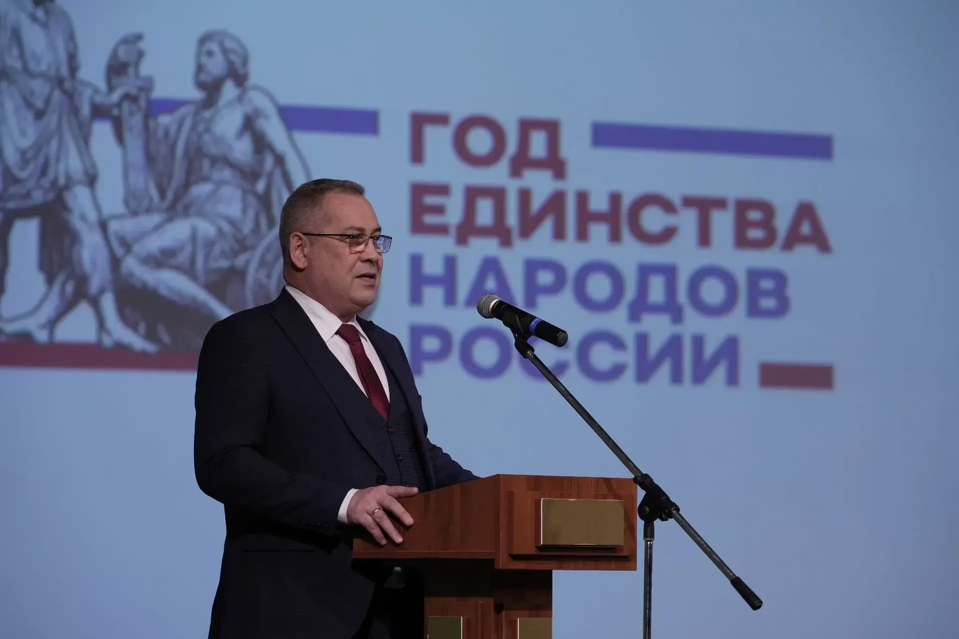 Сегодня Салават принимает VIII Республиканский фестиваль «Соцветие дружбы» («Дуҫлыҡ гөл...