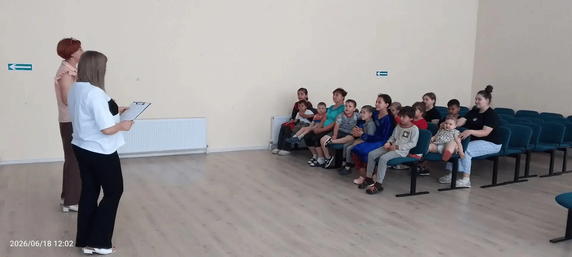 В Днепровском сельском клубе прошла познавательная беседа‑викторина «Здравствуй, безопасное лето», к