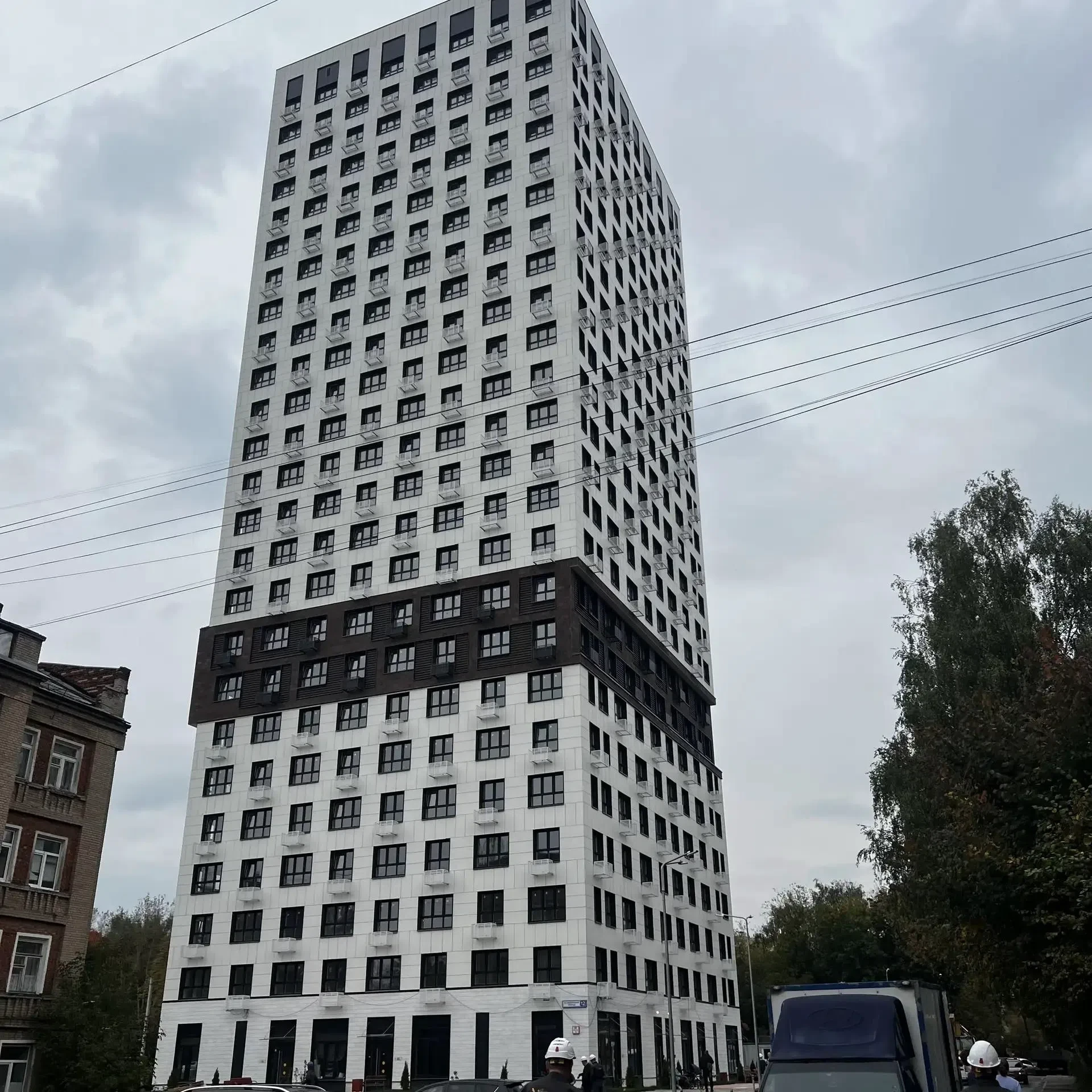 🏢 В Пушкино на втором Фабричном проезде достроили новый жилой дом.