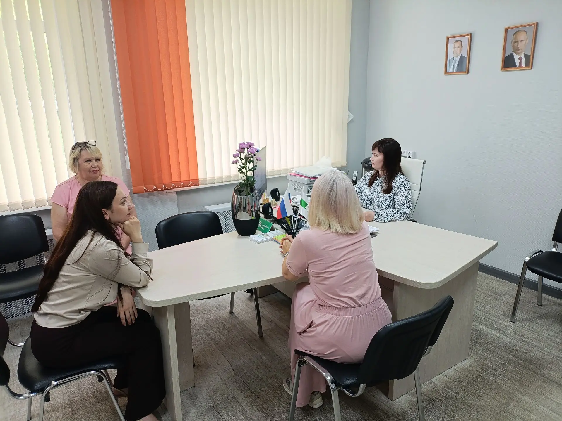 Сотрудники Курганского центра социальной помощи семье и детям продолжают внедрять принципы бережливо
