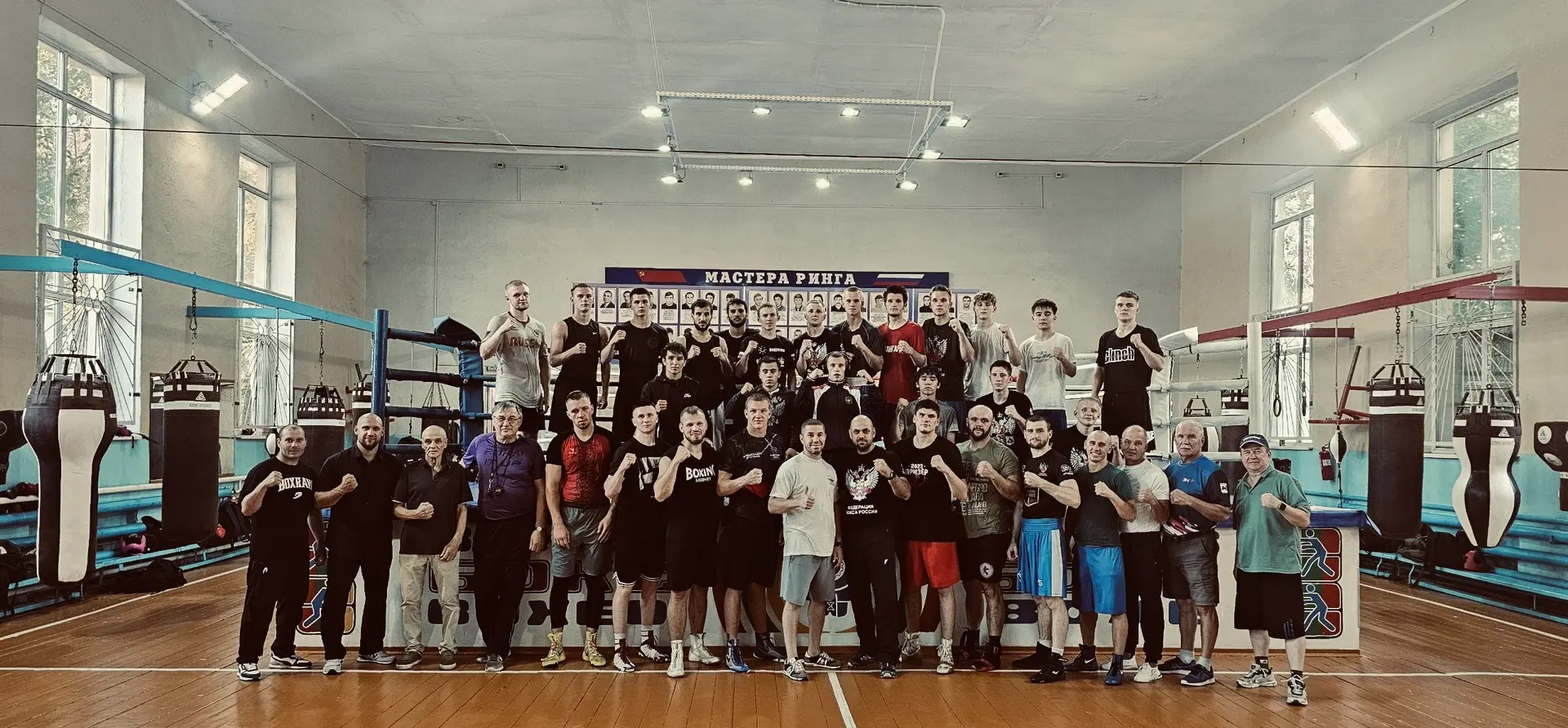 Тренировка сборной СФО по боксу в легендарном клубе бокса «Викинг» 🥊