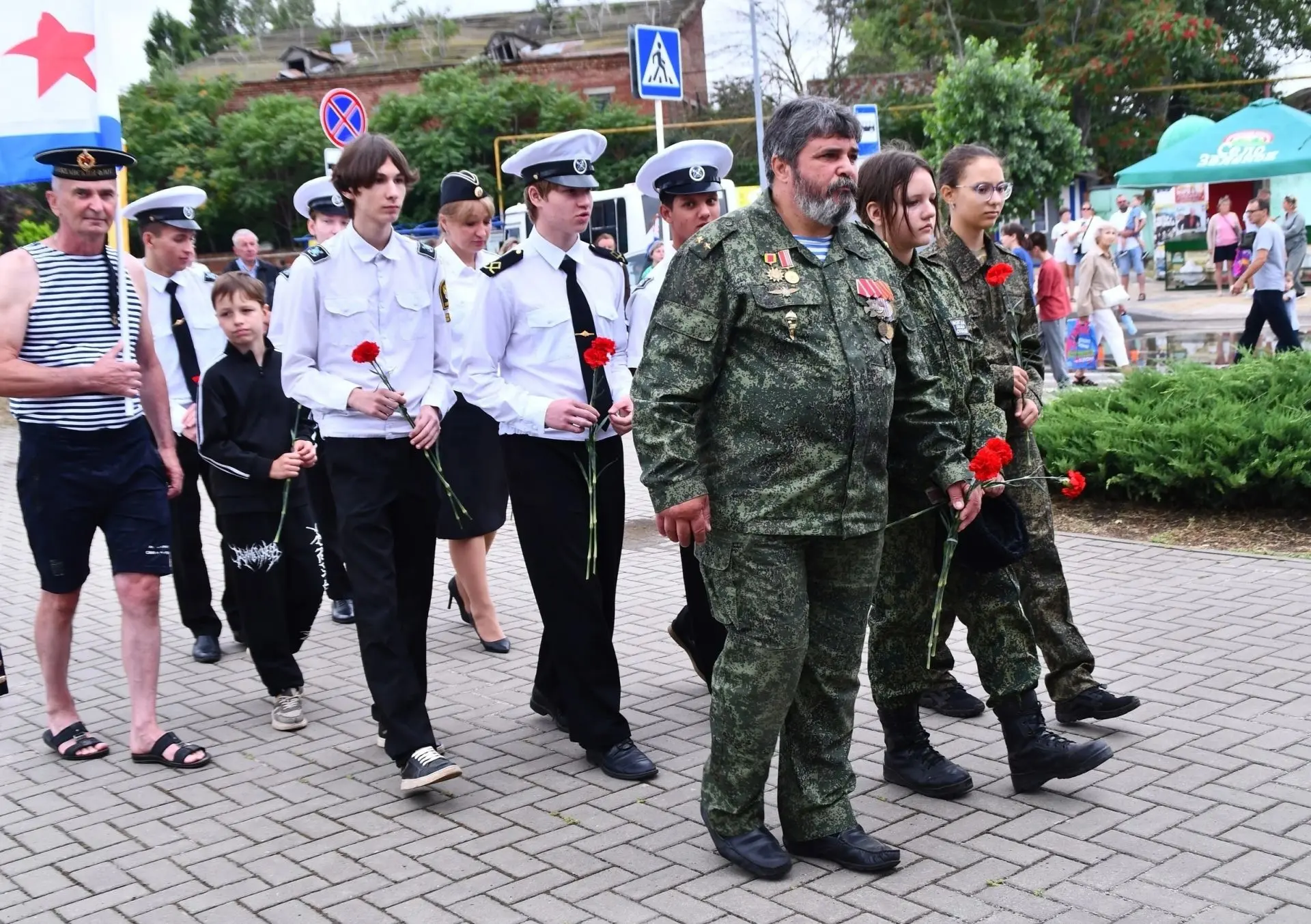 🎉 День доблести, славы и мужества! 🎉

26 июля на площадке у бронекатера «Ейский патриот» прошло то