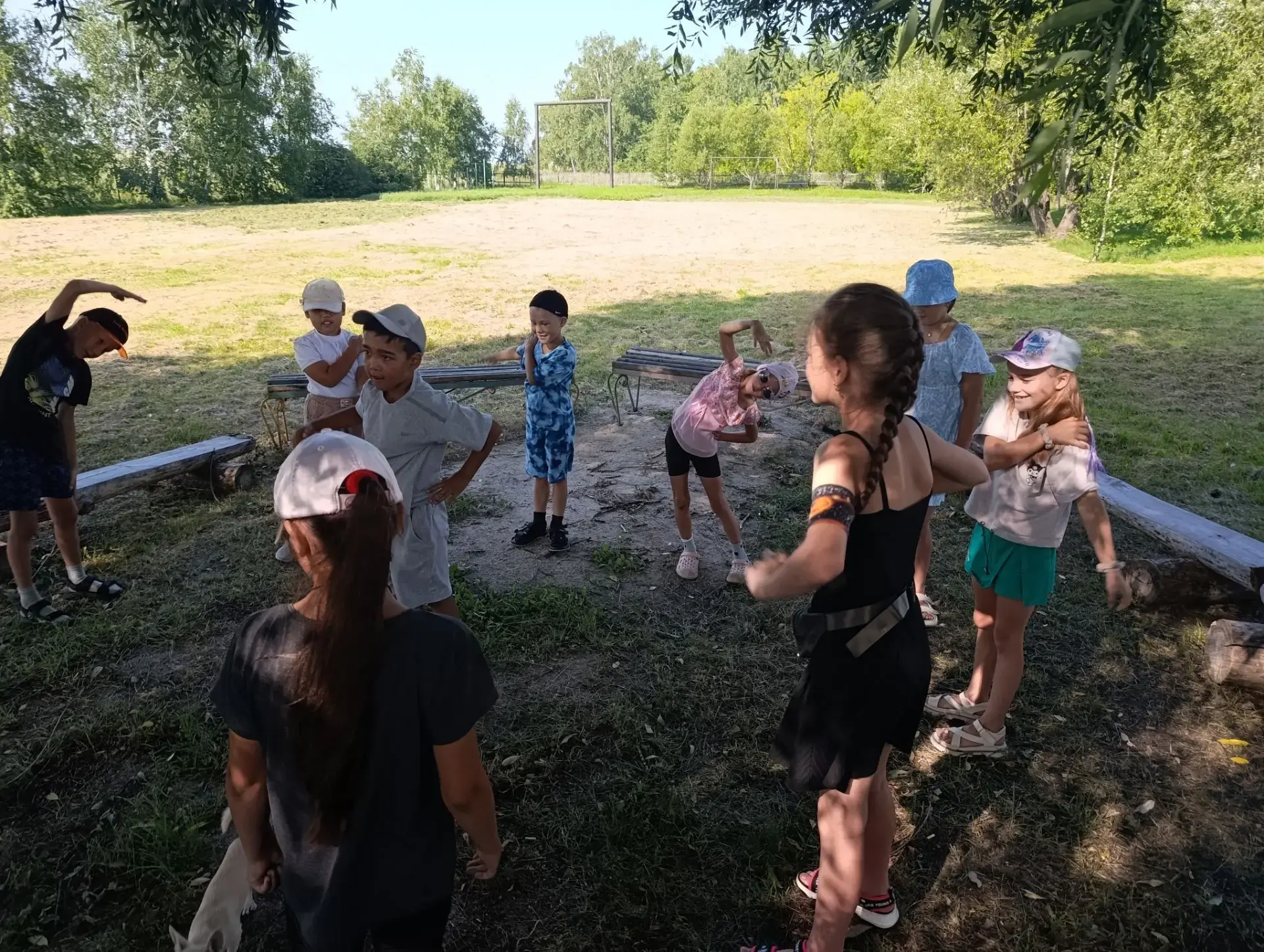 Второй день в нашем лагере "Страна детства" прошёл на УРА!
Этот день оказался таким же насыщенным и 