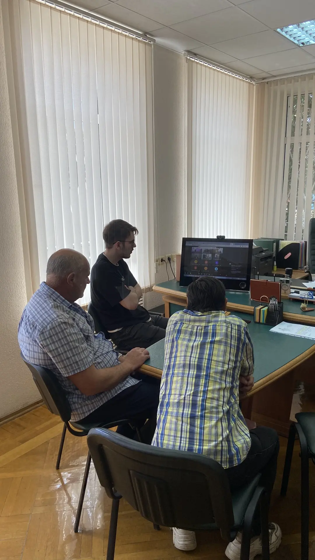 Сегодня ищущие работу граждане из Азова и Азовского района приняли участие в ярмарке вакансий, орган
