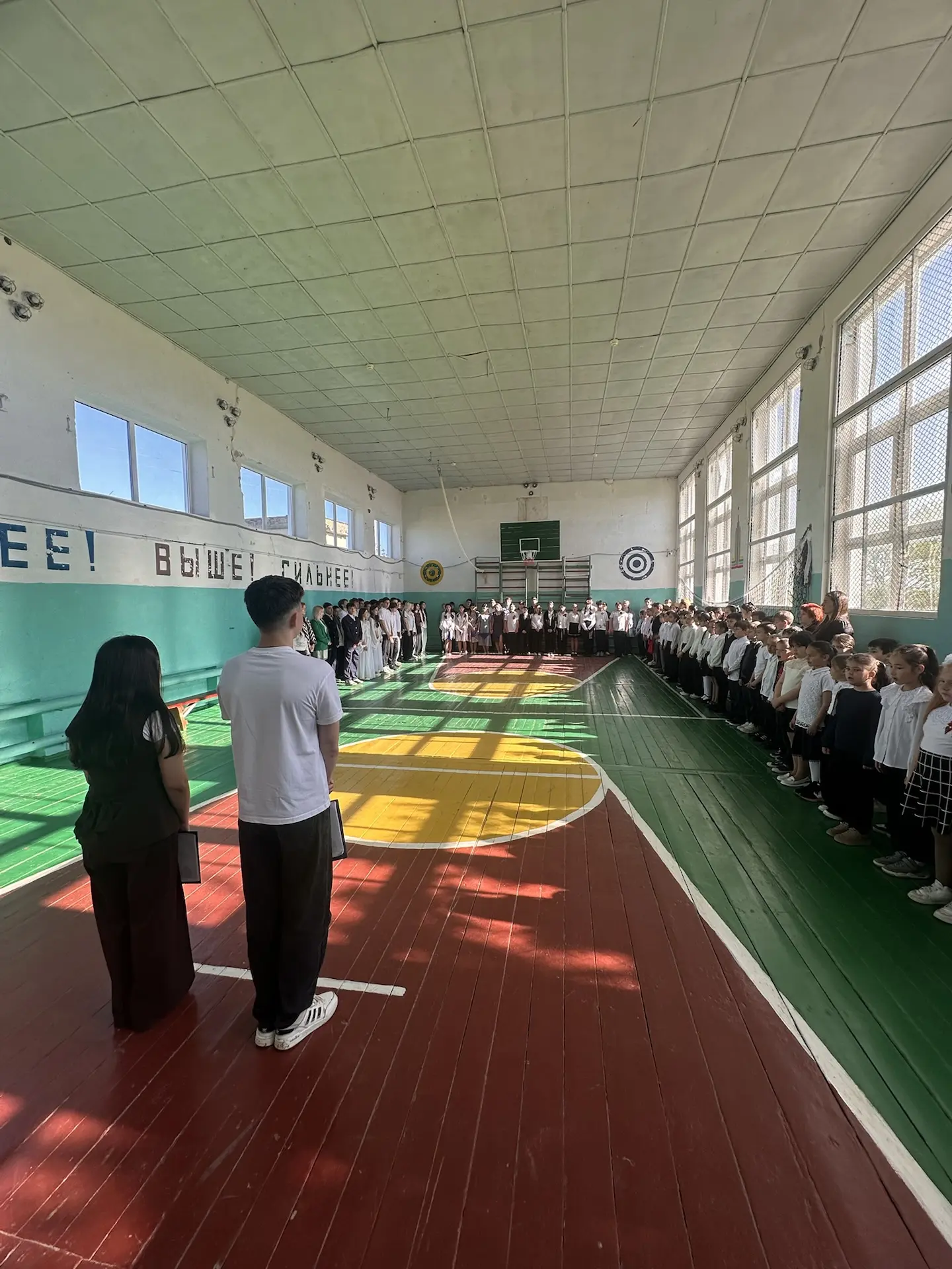🌟 Сегодня в МБОУ Ильичевская СОШ прошла торжественная праздничная линейка, посвященная...