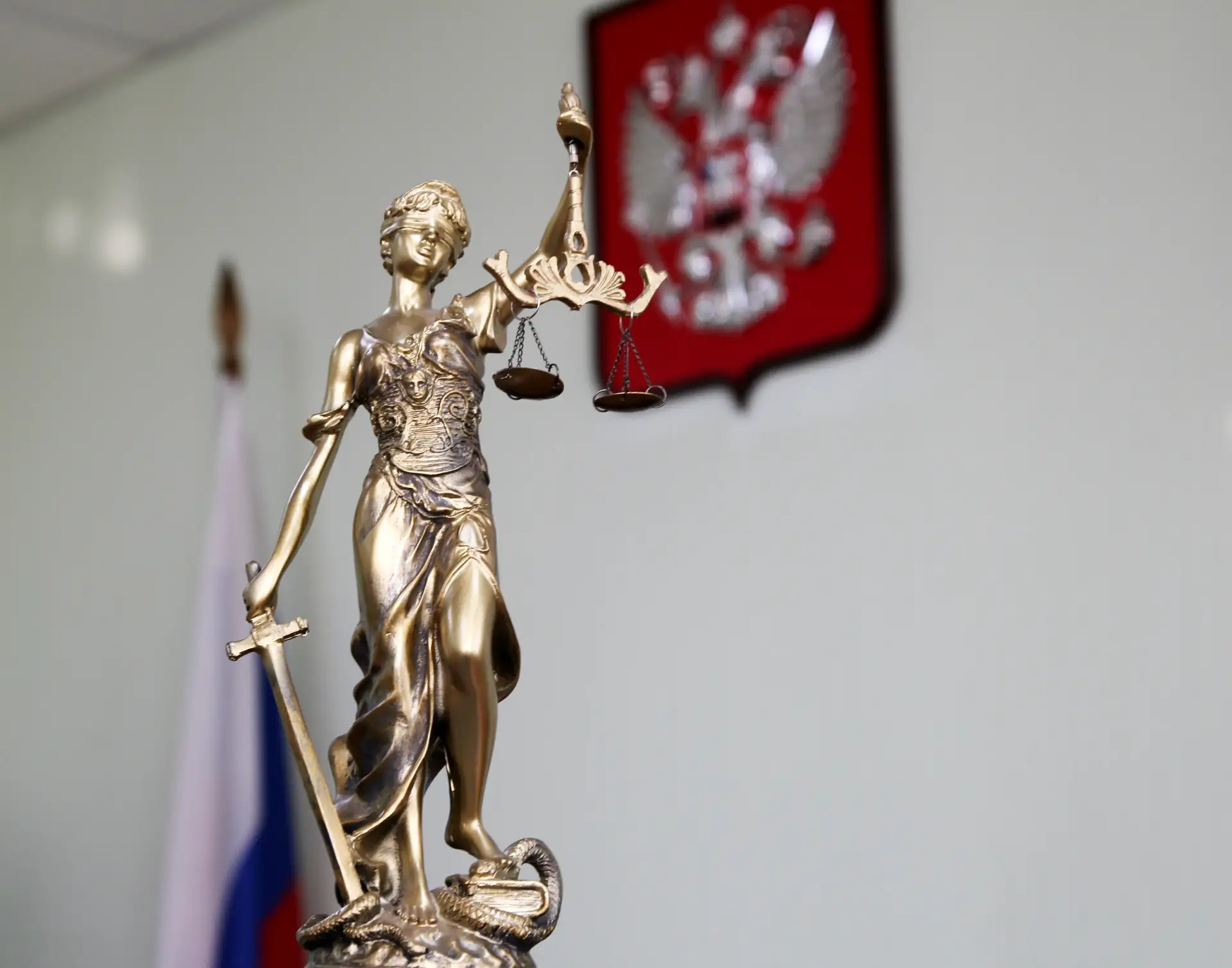 ⚖ Рубцовчанин лишился родительских прав, но продолжал получать надбавку к пенсии

▫Мужчина, получавш