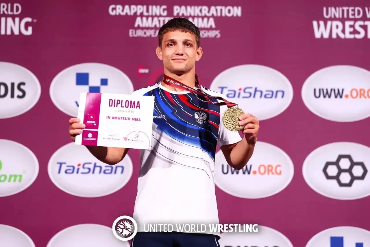 Студент Академии спорта Илья Раю стал чемпионом Европы по панкратиону