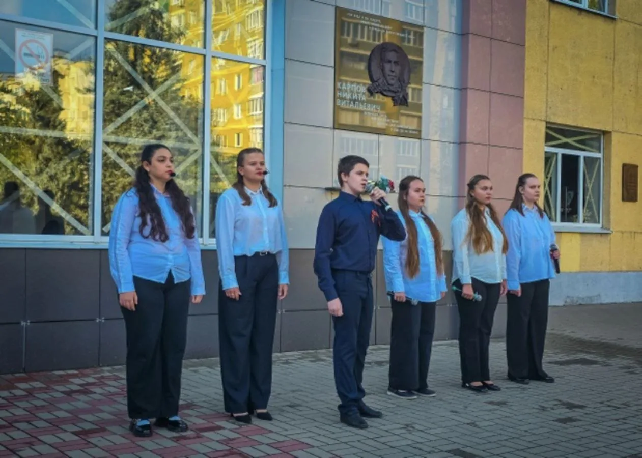 В августе 2000 года произошла страшная трагедия - затонул атомный подводный ракетоносны...