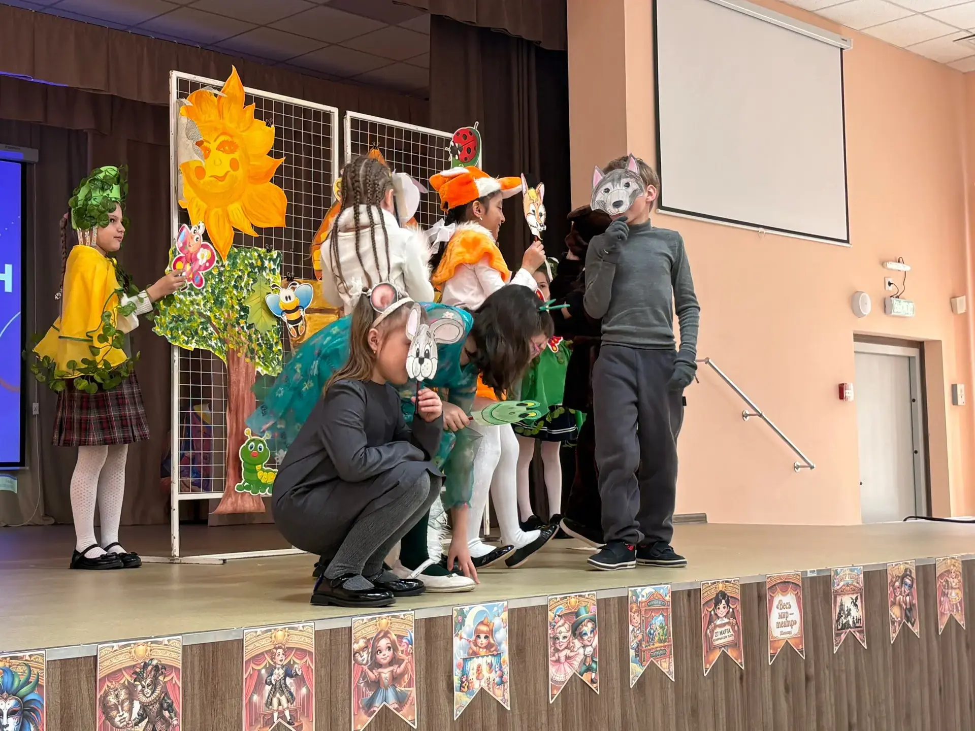 🎭Театральный марафон «Единство и вдохновение» прошел сегодня в нашей школе. Марафон пр...