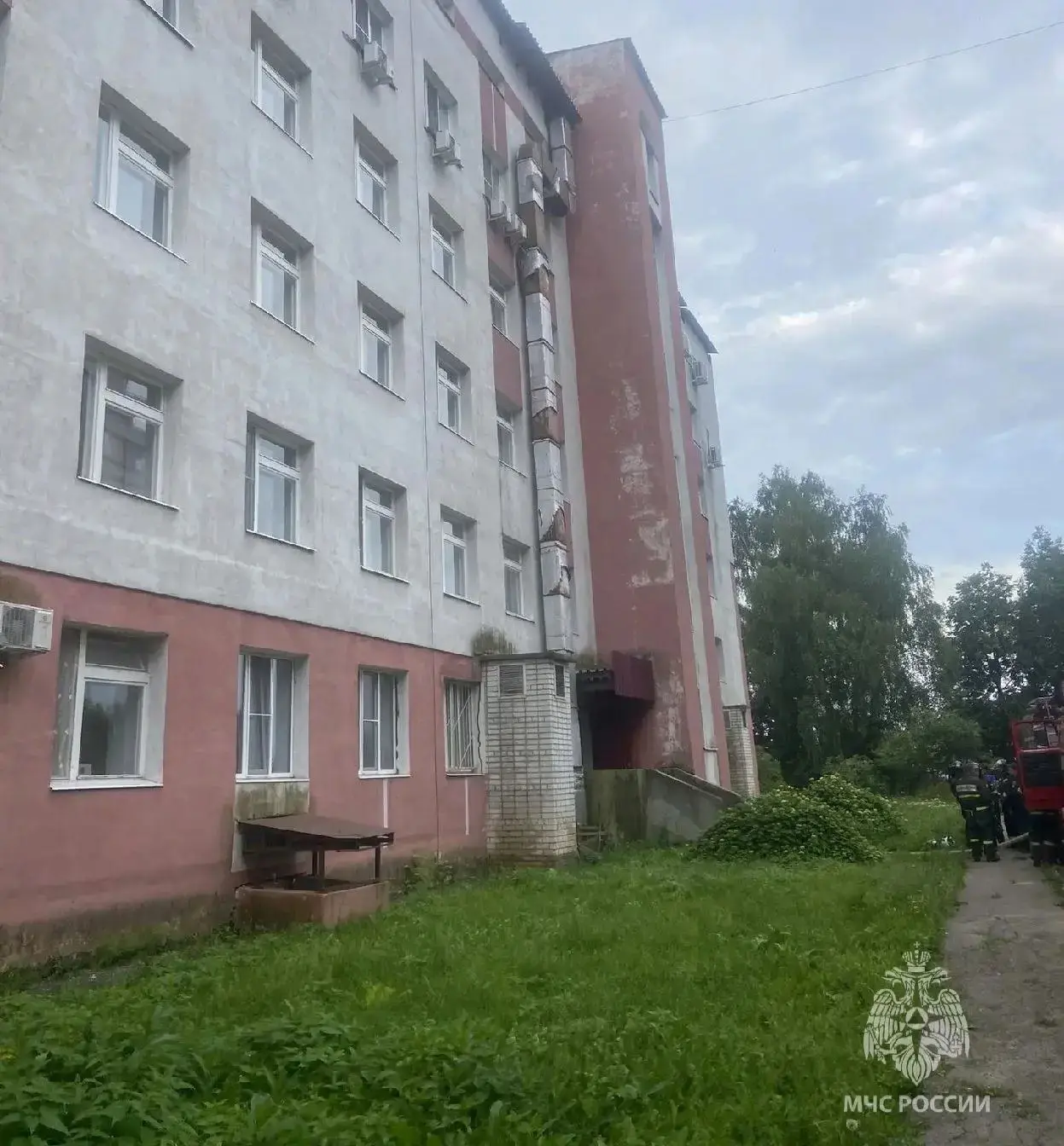Ранним утром поступило сообщение о пожаре в здании Павловской ЦРБ на улице 8 Марта в Павлове. Произо