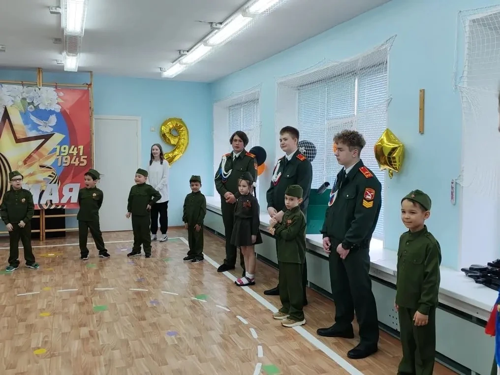🪖«Мы помним, мы гордимся!»: Кадеты передают эстафету памяти воспитанникам детского сада  💬В преддвер
