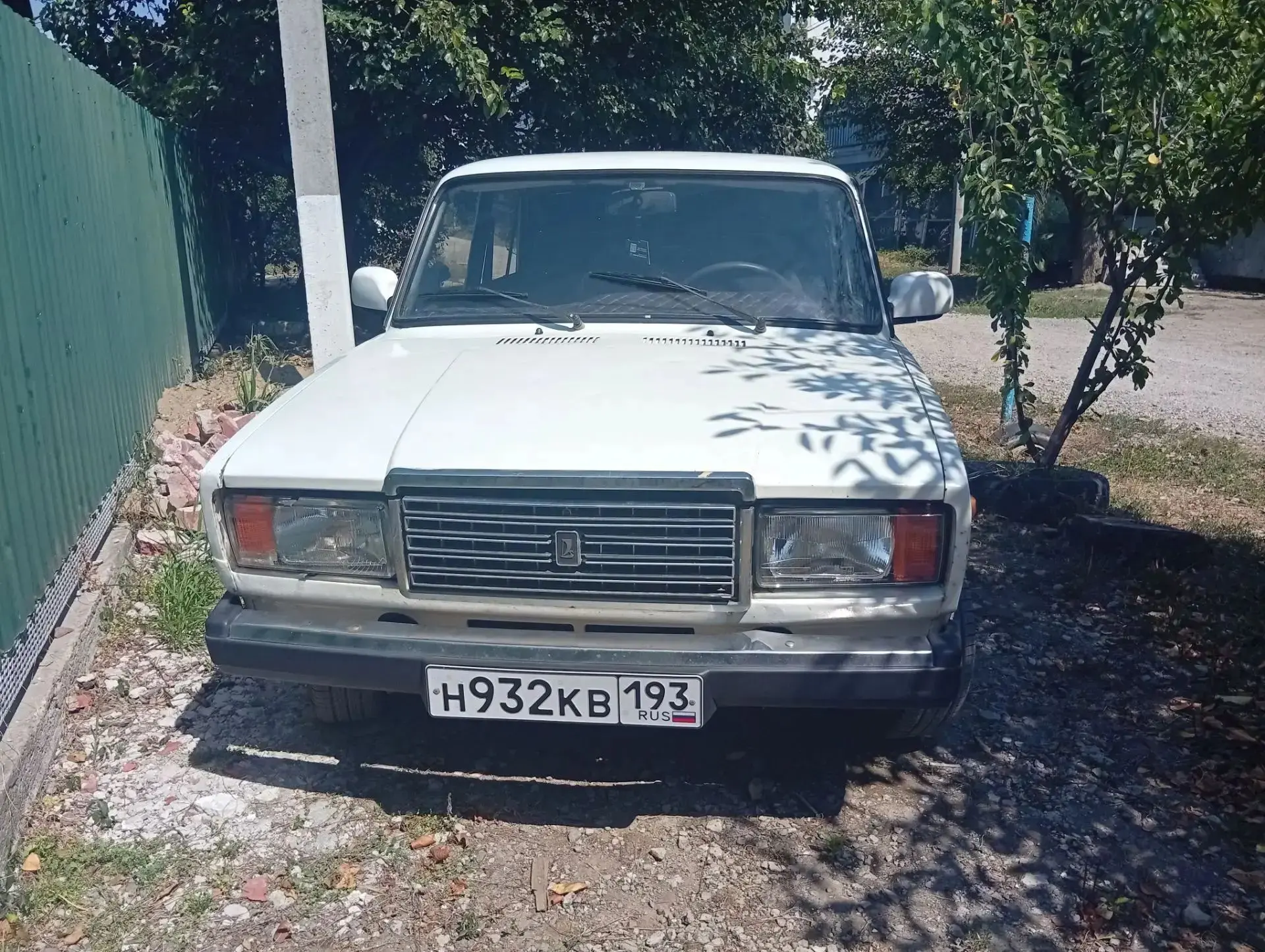 Продам шикарный автомобиль ВАЗ 21О74, 2004 года рождения. Можно подкатывать к телочкам,...