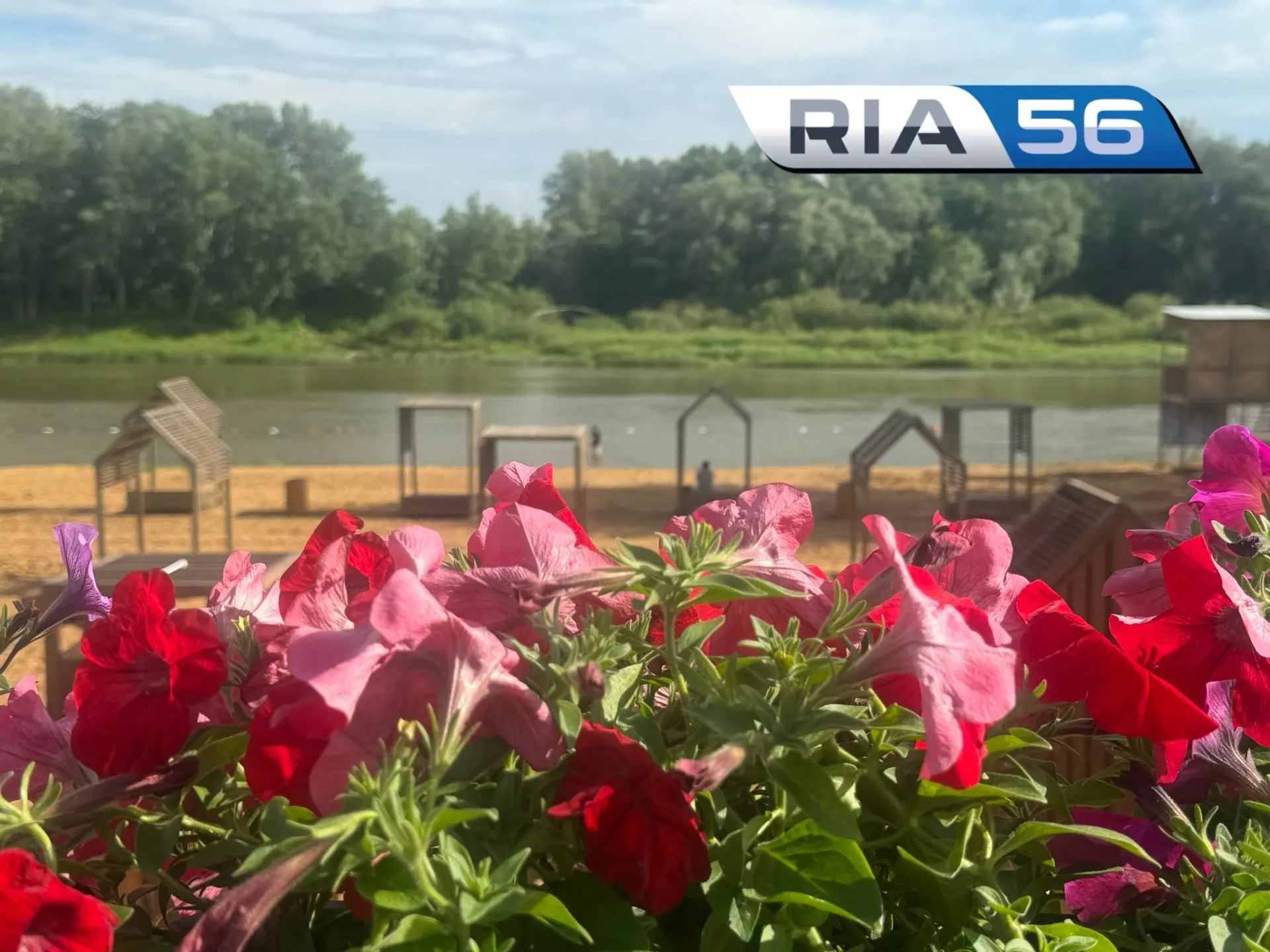 🥵Доставайте зонты, но не прячьте шорты: в Оренбуржье прогнозируют дожди и жару

🔹В эти выходные по