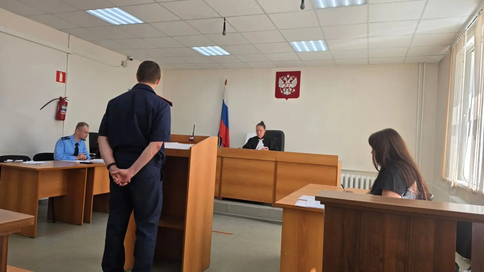 Мера пресечения обвиняемому в пособничестве в убийстве женщины, совершенном более 25 лет назад

Серо