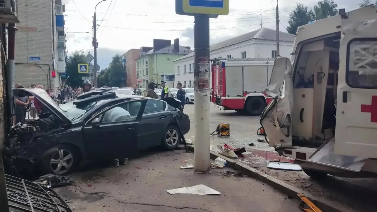 Полицейские возбудили уголовное дело по факту смертельного ДТП в Ливнах