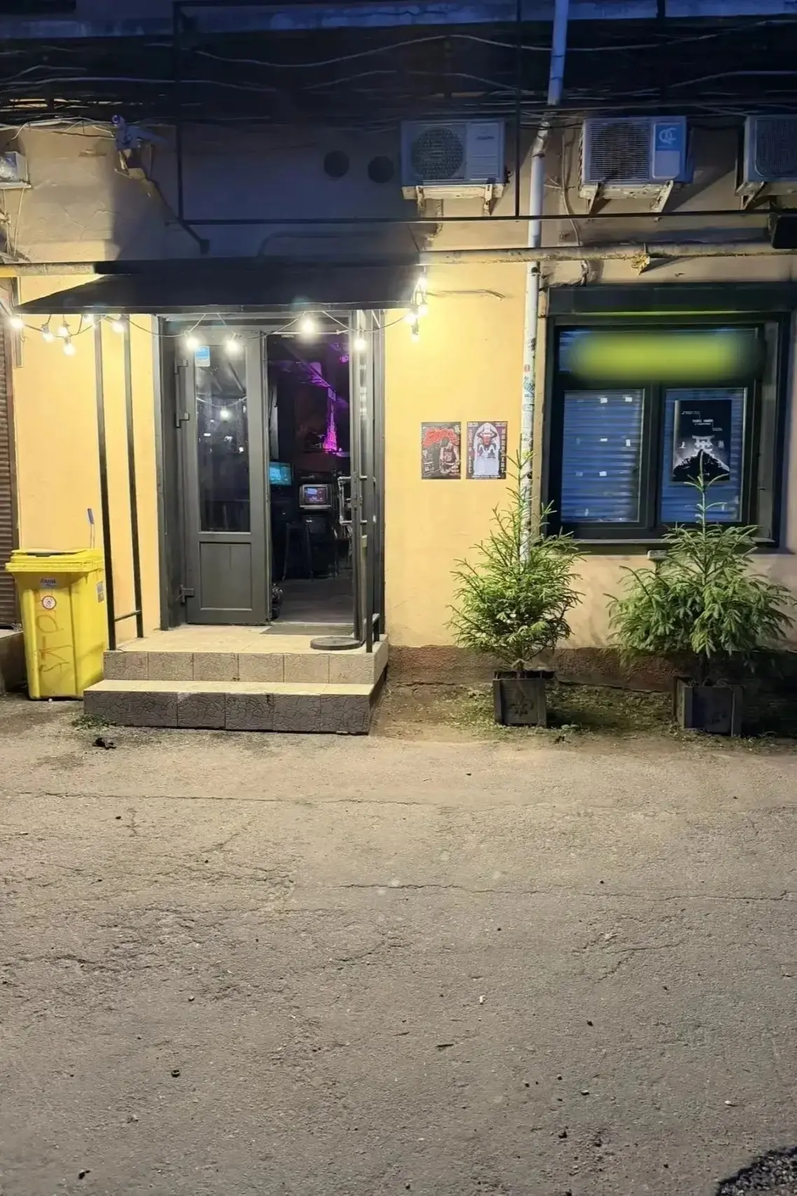 24 июля около трех ночи между двумя гражданами, отдыхавшими в баре на Лиговском проспек...
