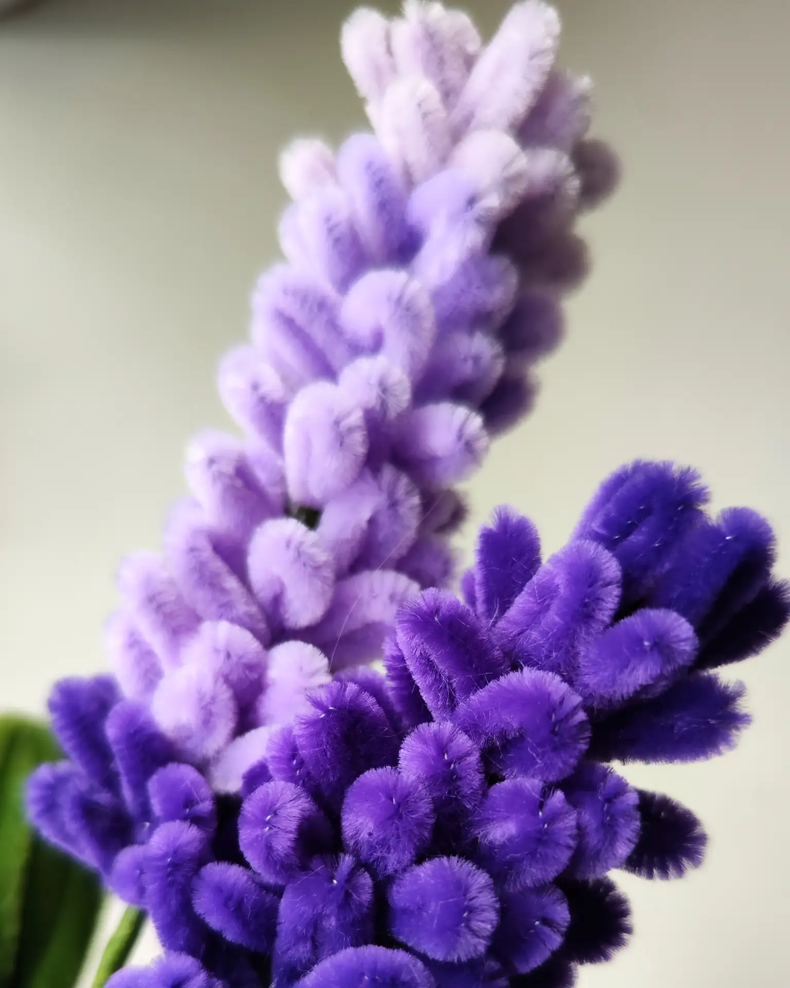 Лаванда из синельной проволоки — это просто любовь 💜  Такая нежная, уютная и сразу создаёт ощущение 