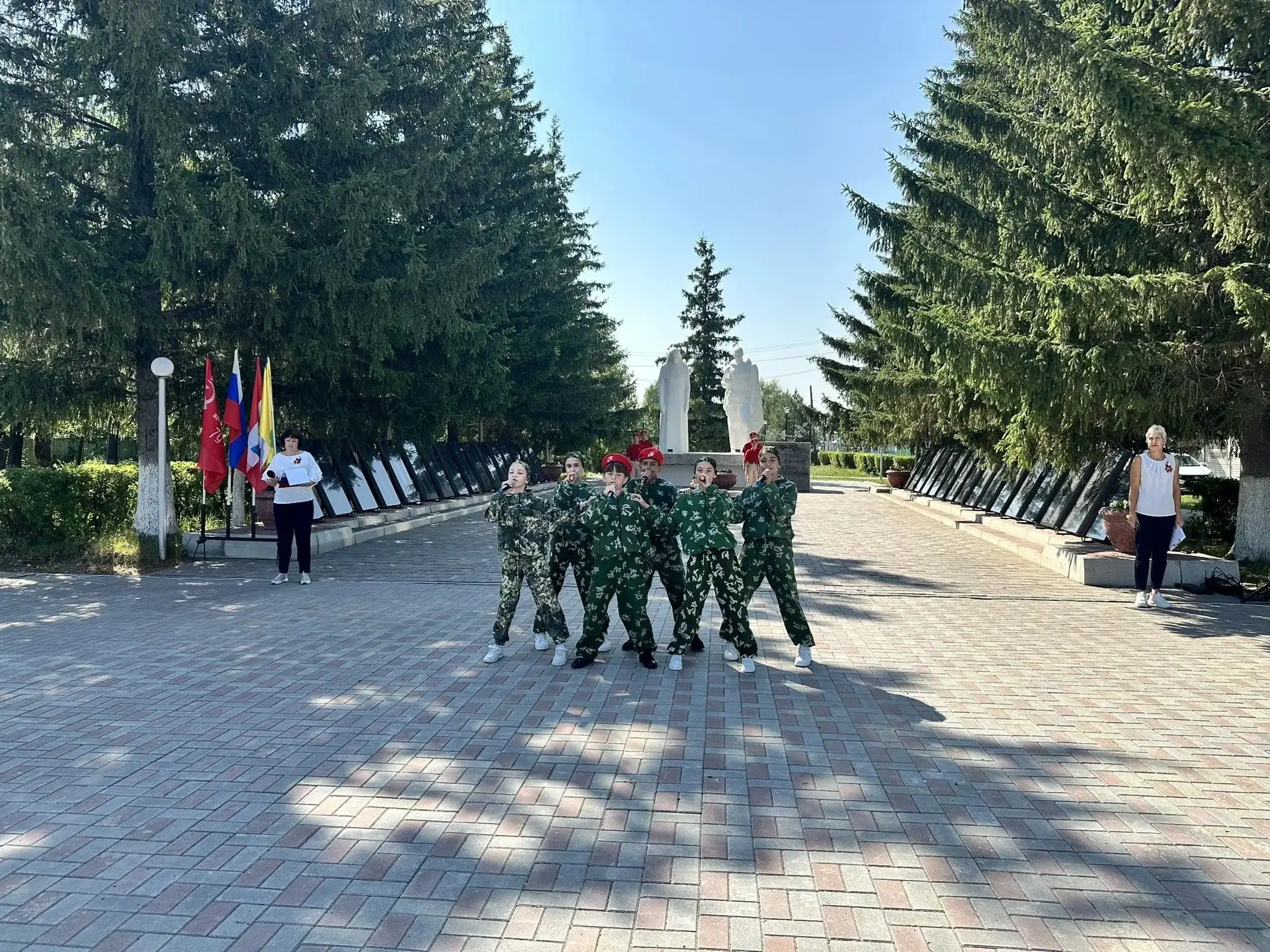Память сквозь десятилетия: в Нововаршавке почтили память героев Великой Отечественной в...