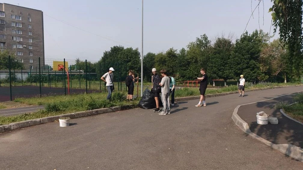 Жаркие дни на пришкольном участке нашей школы #МБОУСОШ34 #Каникулы #Лето2026 #Пришкольныйучасток
