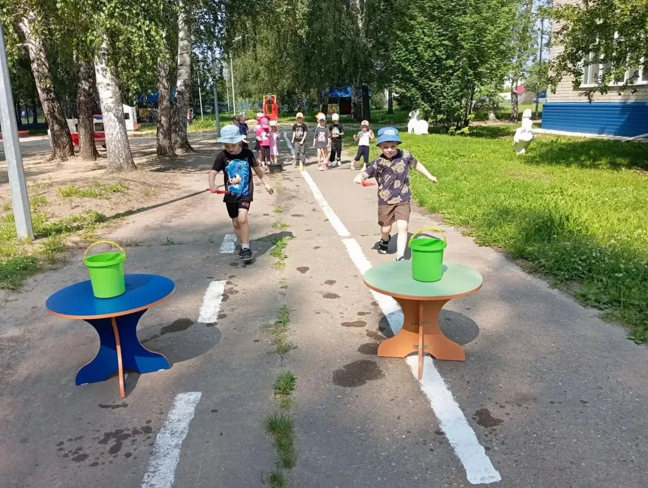 «Лето в детском саду: водные баталии и секреты закаливания»
Когда наступает по-настоящему жаркий лет
