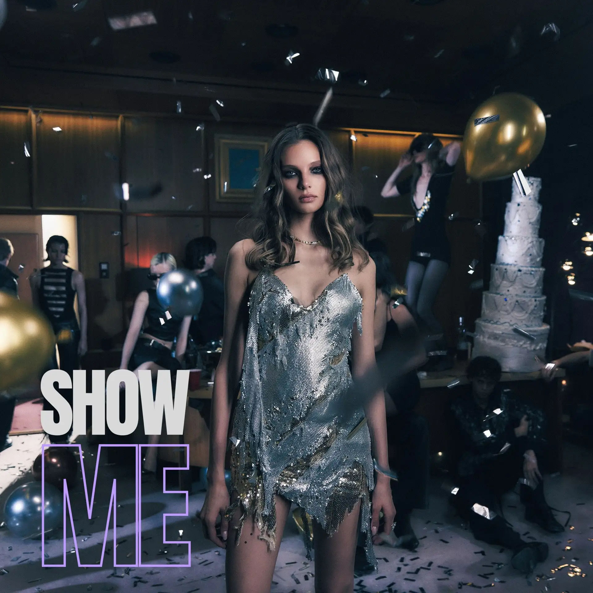 Алеся Кафельникова , ты - невероятна ! На днях вышел её трек и клип «Show Me », я в пол...