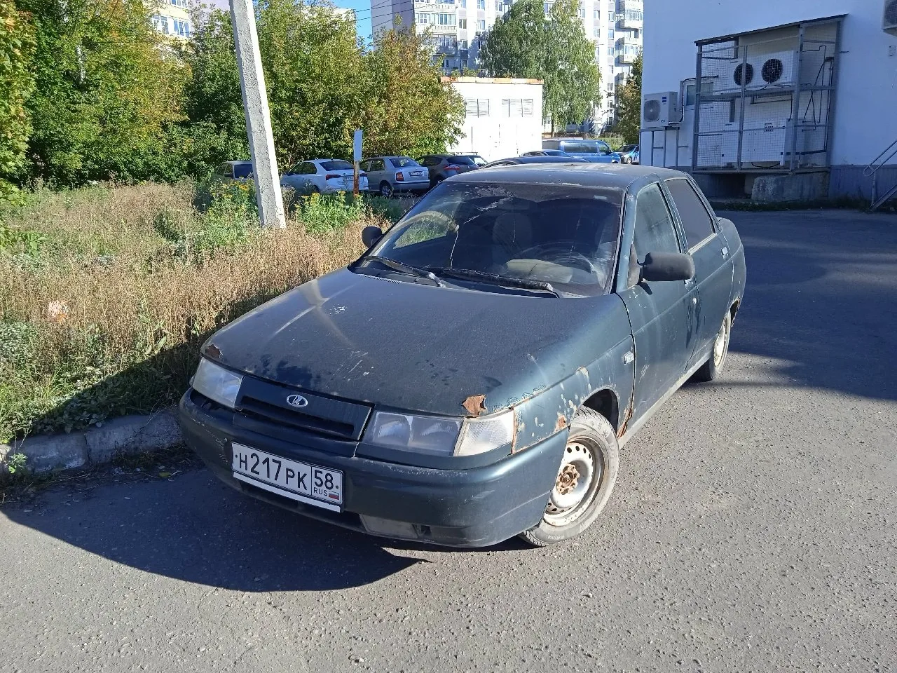 В продаже 2003.г. Двигатель 8.кл хороший , хорошая резина , музыка , сигнализация , бум...