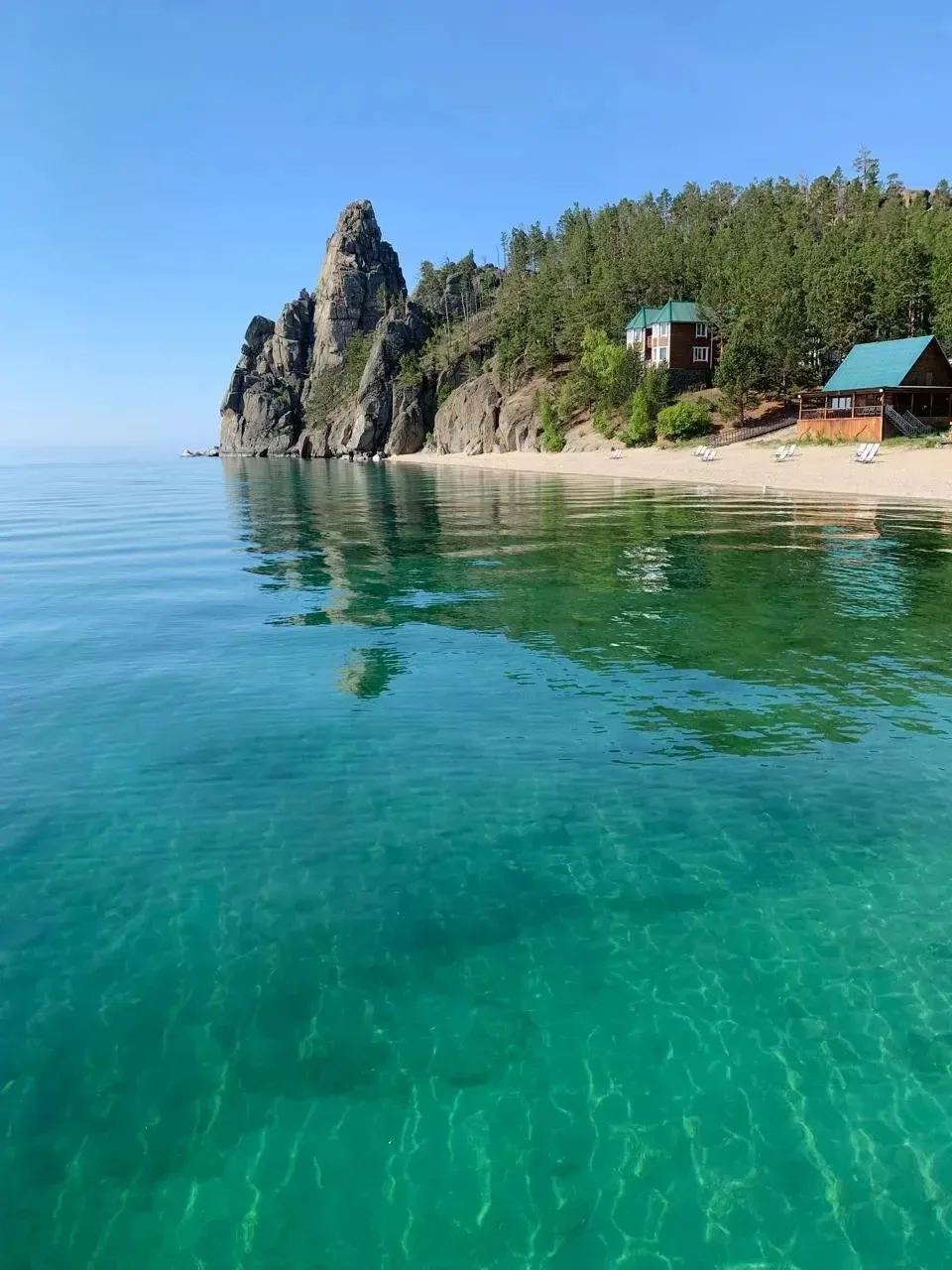 Доброе утро ☀️

📸Фото - Александра Казанцева.

По данным синоптиков сегодня -  от +13°C до +20°C, ☔