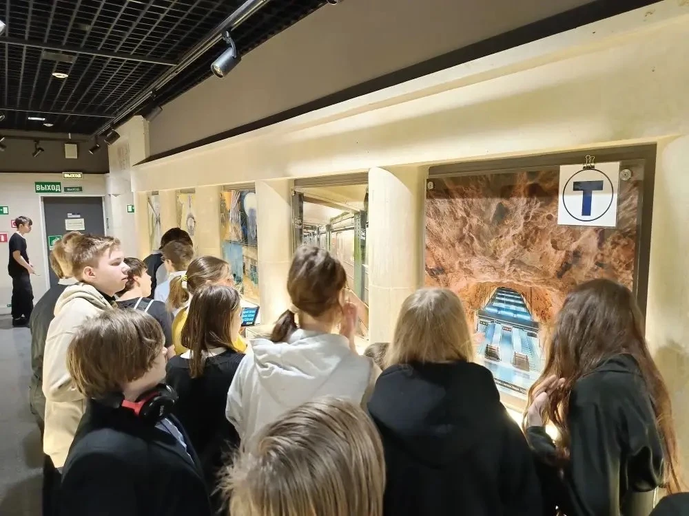 🚇✨ 9 апреля учащиеся 6 "А" класса, под руководством своего классного руководителя Ивановой Ларисы Вл