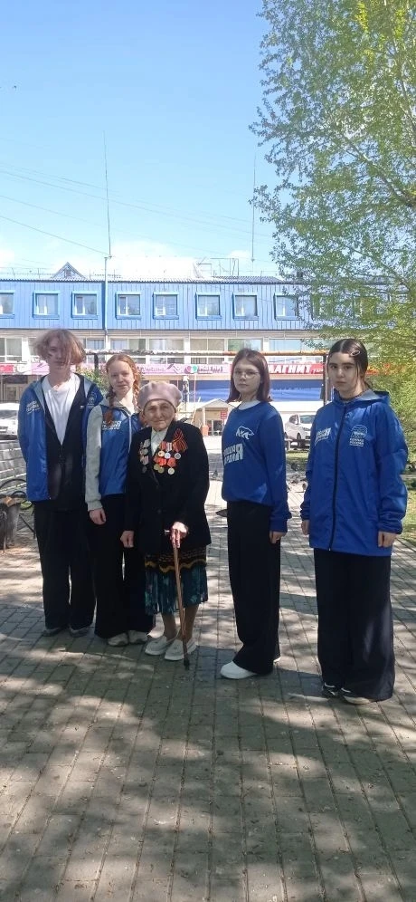 📌В микрорайоне Владимирский в сквере на ул. Краснополянская-5 есть памятник "Вечная слава защитникам