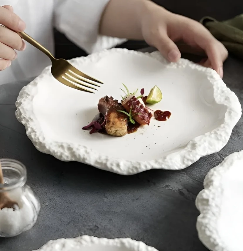Плоская тарелка с фигурными бортиками🍽