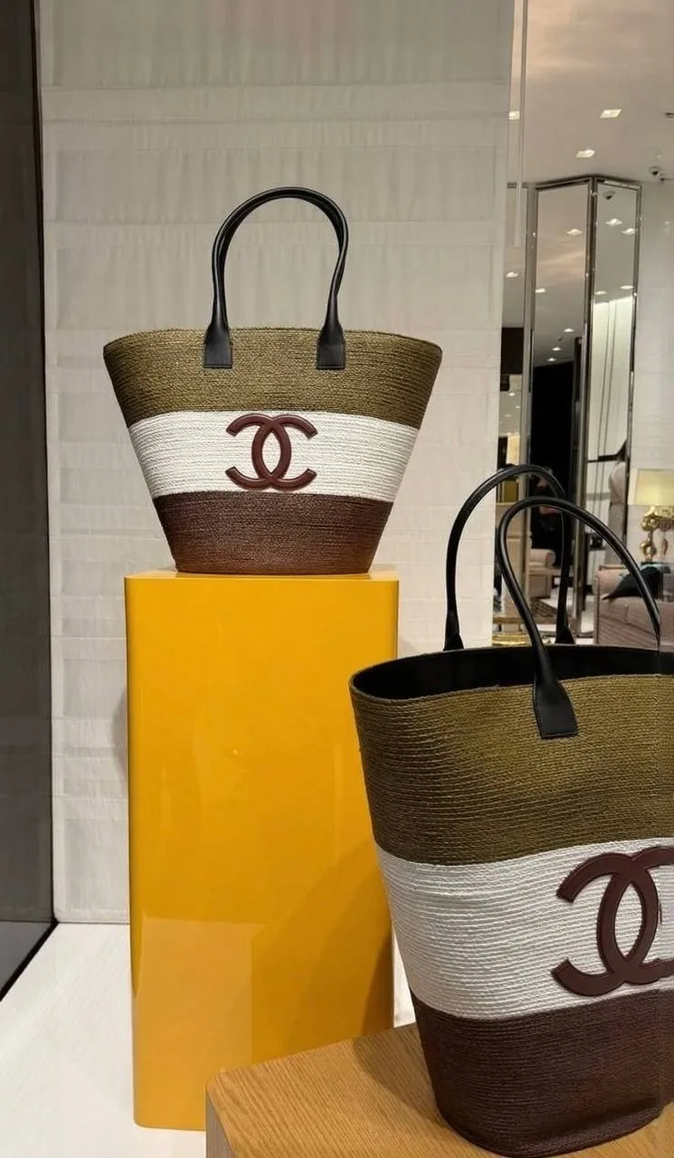 Под заказ New collection 🏖️ #chanel

Большая 830 000₽ 
Маленькая 790 000₽

Контакты для заказа:
 Ma