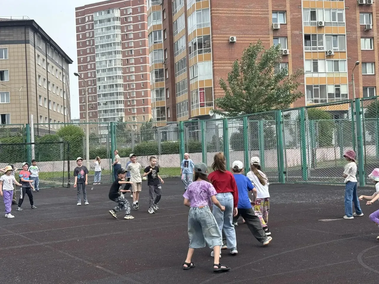 🏋️На дворе 17.06, и сегодня ребята погрузились в мир здорового образа жизни. Утро нача...