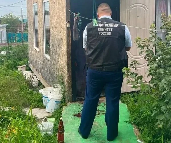 ⚡️В Уссурийске задержали подростка по подозрению в убийстве 37-летнего отца.