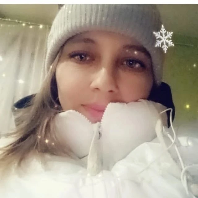 👧 MK, 35