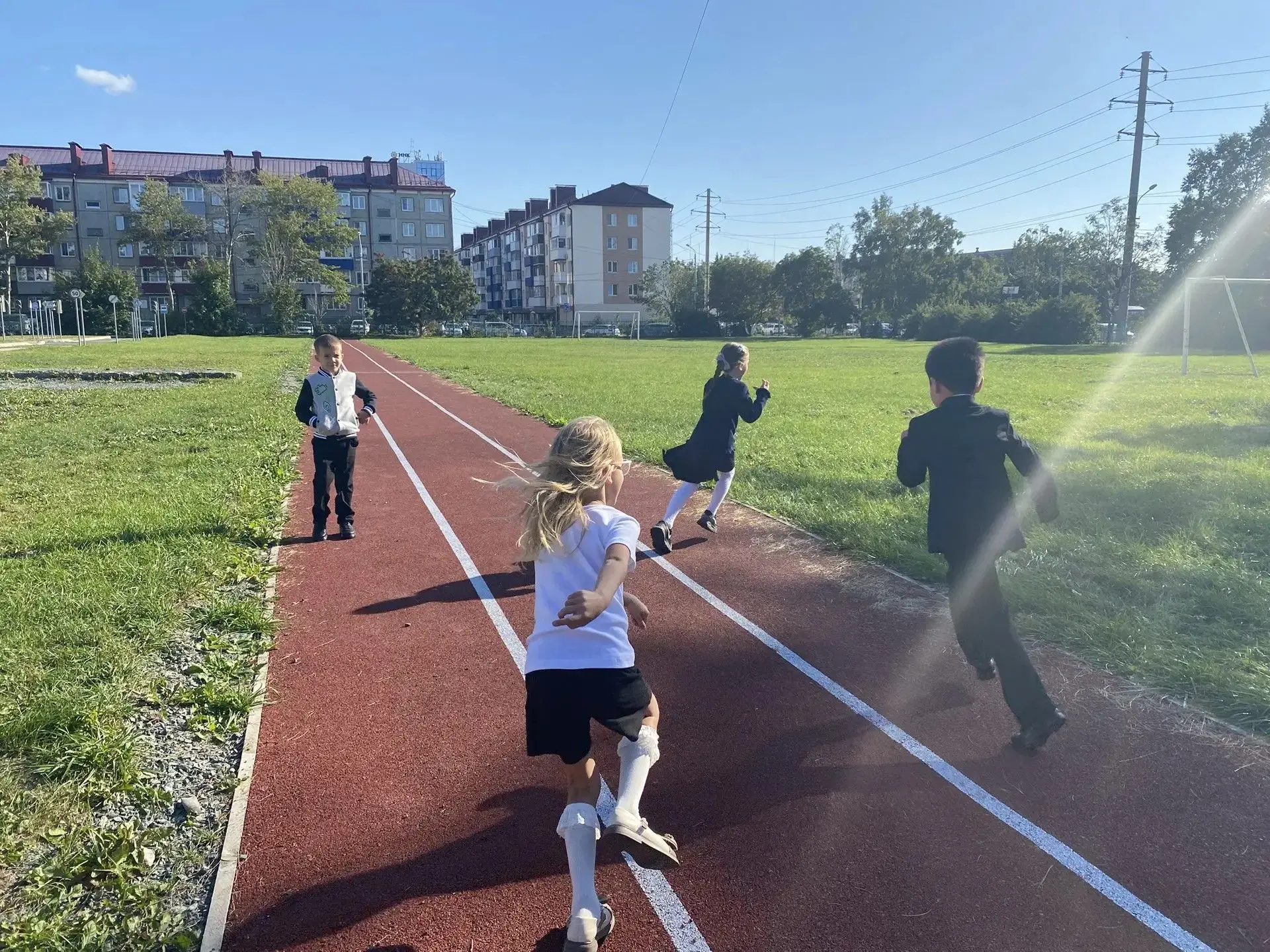 🎒 Продлёнка для первоклассников: когда уроки закончились, а интересное только начинается!