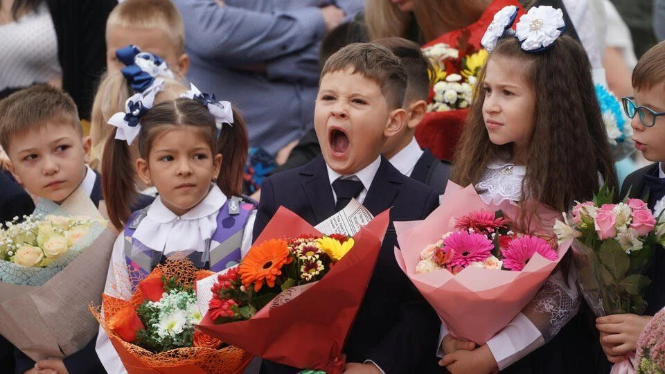 От всей души поздравляем с 1 Сентября - с Днём знаний!