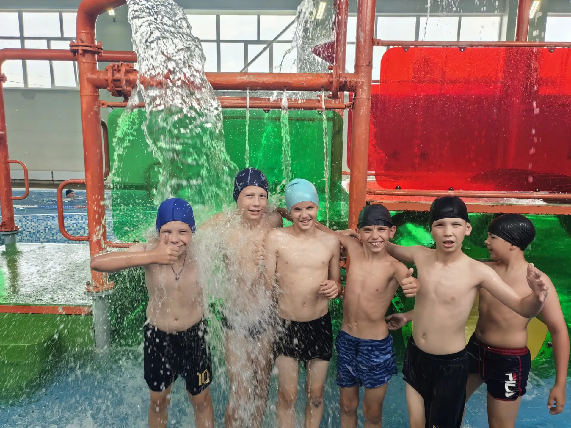 🏊‍♂️ Операция «Брызги» прошла успешно! Мы посетили бассейн!