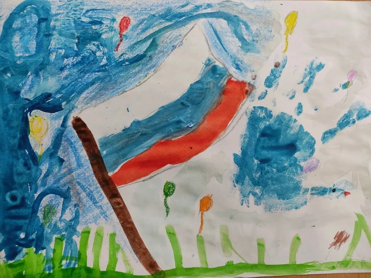 🇷🇺"Флаг Родины моей" 
Нарисовала Гришанович Соня, 5 лет 
#конкурсрисунков#Россия_в_моем_сердце