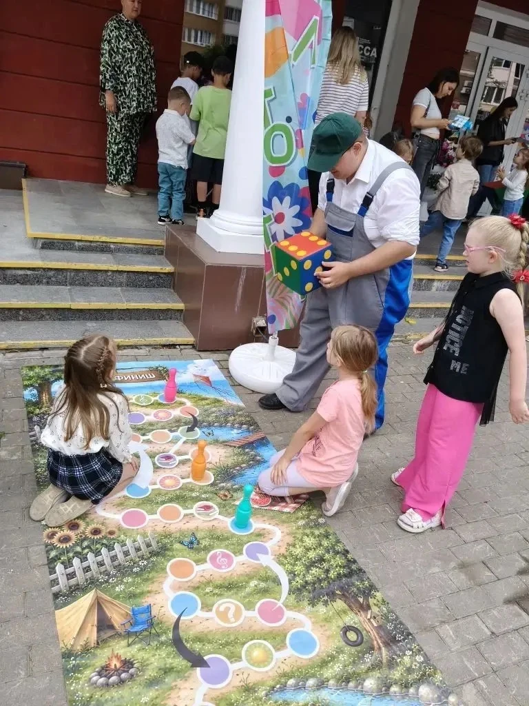 Сегодня семьи, состоящие на социальном сопровождении, в том числе и семьи участников СВ...