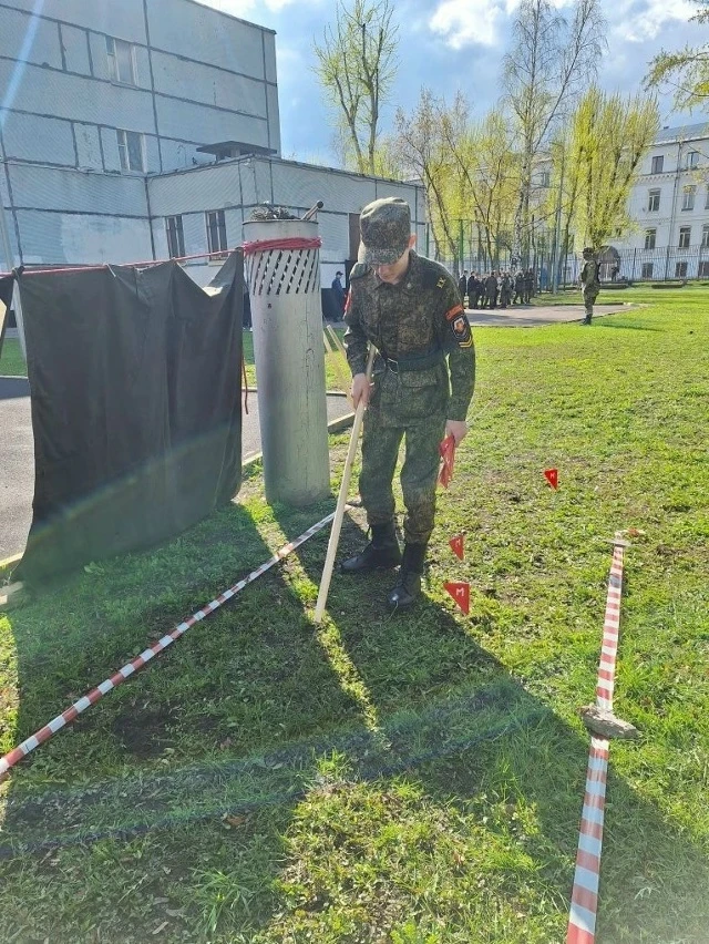 ЗАРНИЦА   🇷🇺 Команда нашей школы приняла участие в муниципальном этапе традиционной игры «Зарница 2.