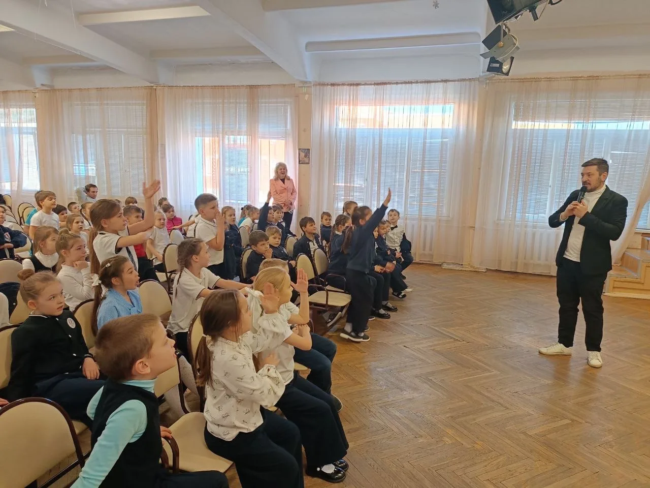 ПРОЩАНИЕ С АЗБУКОЙ👋  Наши маленькие первооткрыватели завершили важный этап своего учебного пути пере