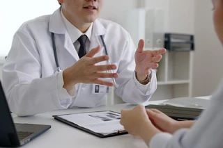 В Липецке вынесен приговор даме, умудрившейся одновременно покушаться на жизнь двоих де...