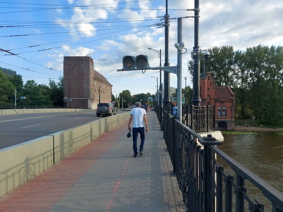 В Калининграде мужчина погиб после прыжка в Преголю на глазах подруги