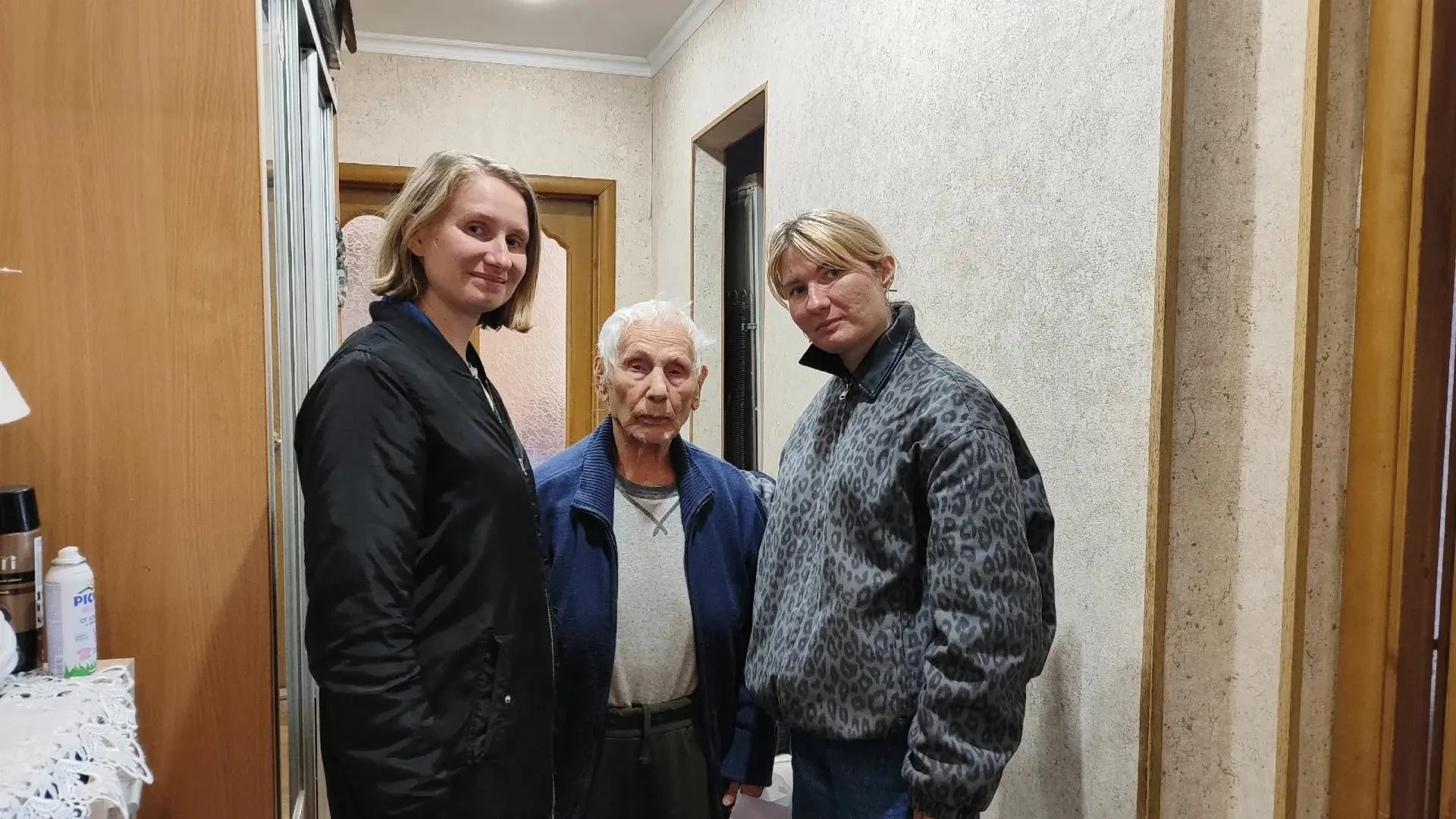 Сотрудники библиотек города Курска продолжают поздравлять курян с Днем пожилого человека