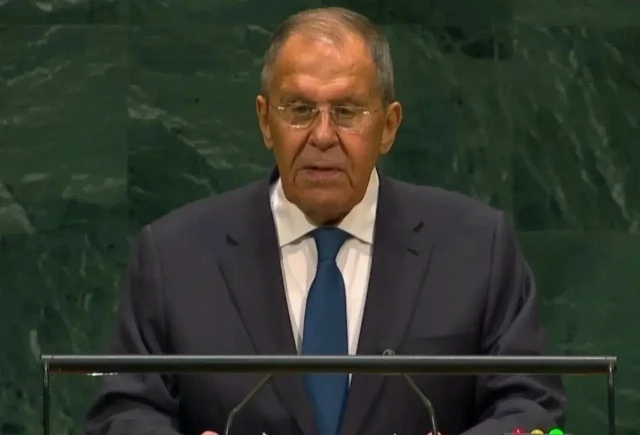 Европейцы готовятся к войне с Россией, заявил Сергей Лавров